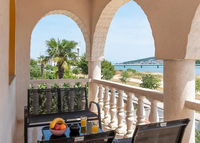A1 - Seafront With Balcony 1 Min To Apartment