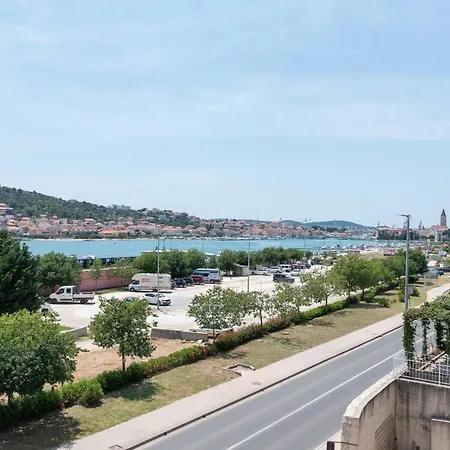 Appartement A1 - Seafront With Balcony 1 Min To *