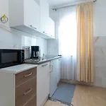 Apartament A1 - Seafront With Balcony 1 Min To