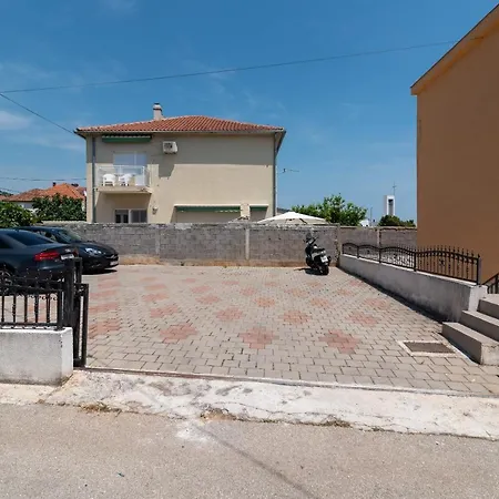A 1 - Seafront With Balcony 1 Min To *